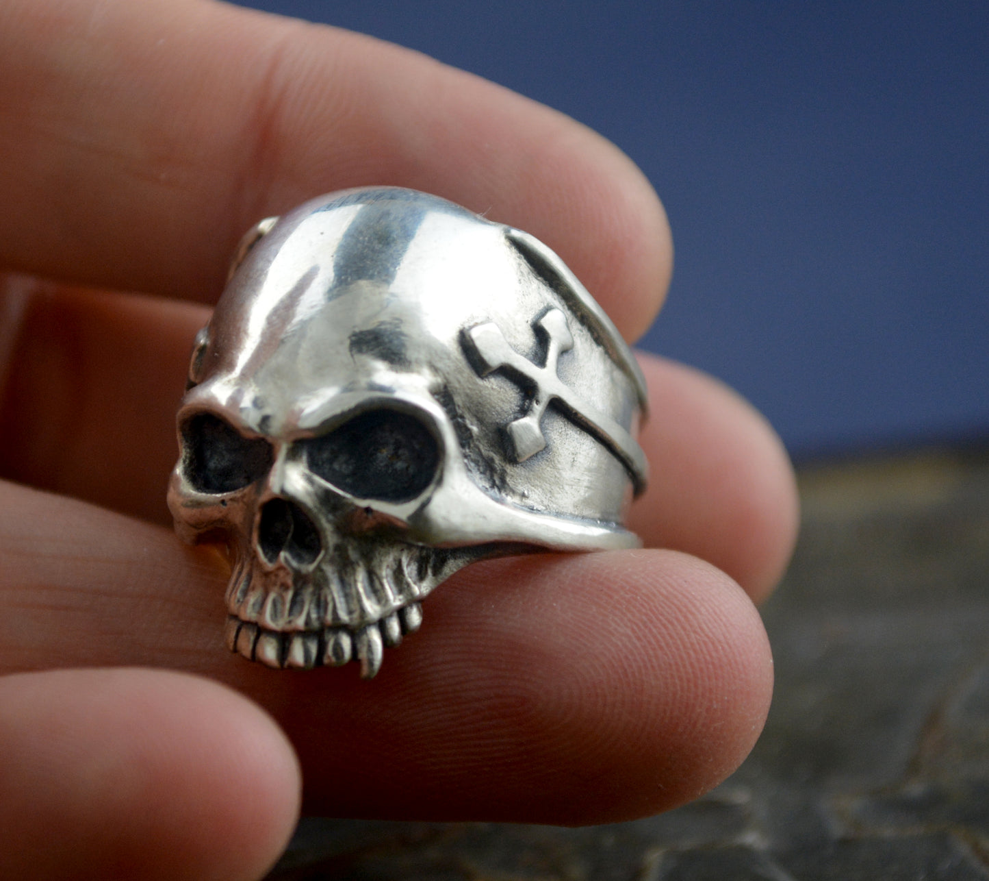 Anillo calavera personalizado, Reservado a B., Segundo pago