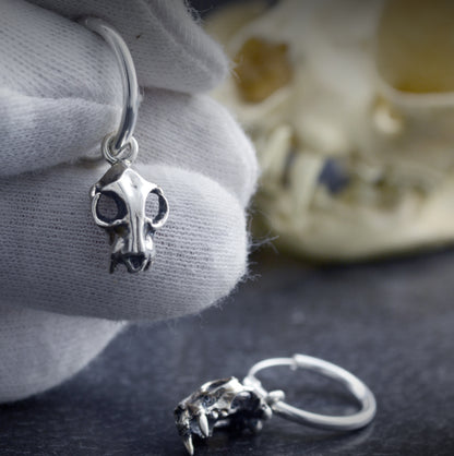 Pendientes de Aro con Calavera de Tigre en Plata de Ley