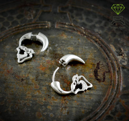 Pendiente de aro plata 925 calavera, Aro perfil calavera, Falso dilatador, Pendientes hombre, Joyería gótica. Pendiente artesanal