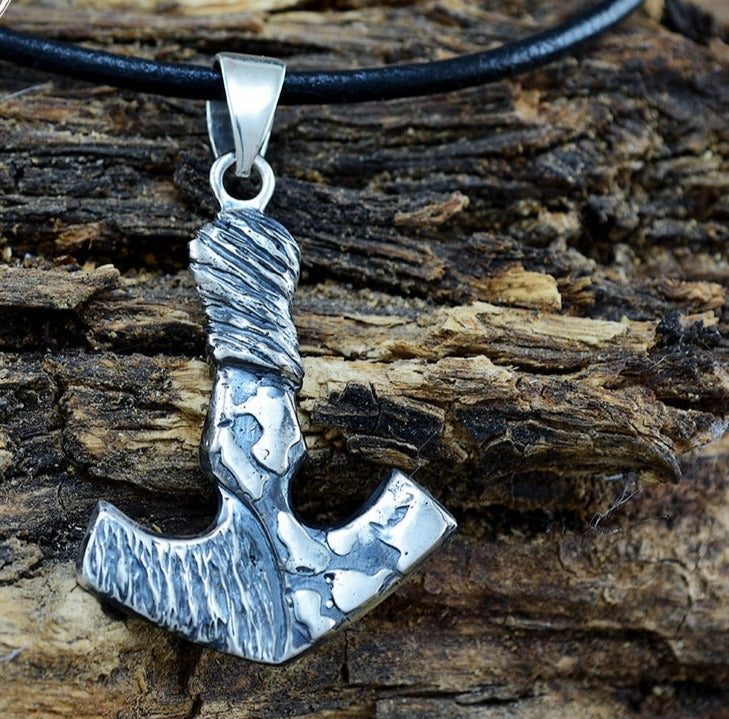 Hammered Texture Viking Amulet Necklace, Mjolnir Silver Pendant