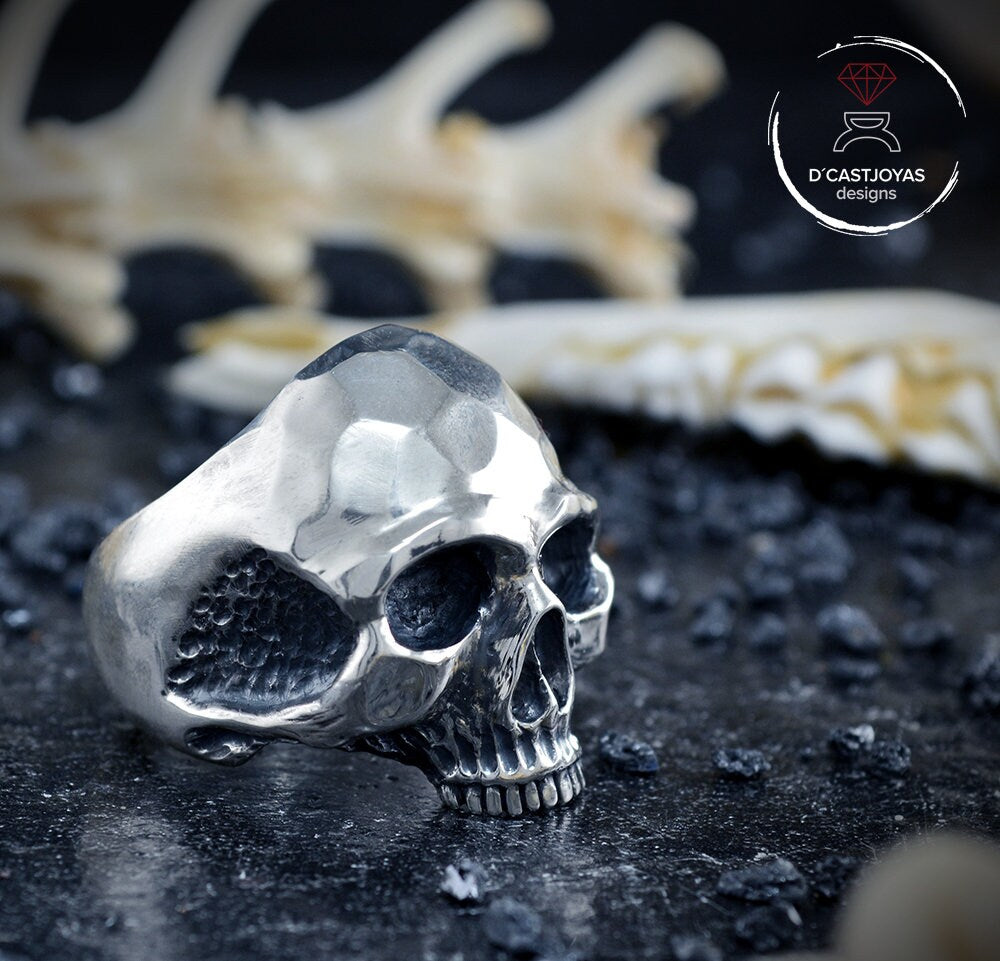 Anillo Calavera Plata 925 maciza, Anillo calavera inspirado en Keith Richards, Anillo motero, Hecho a mano, Memento Mori - D´Cast