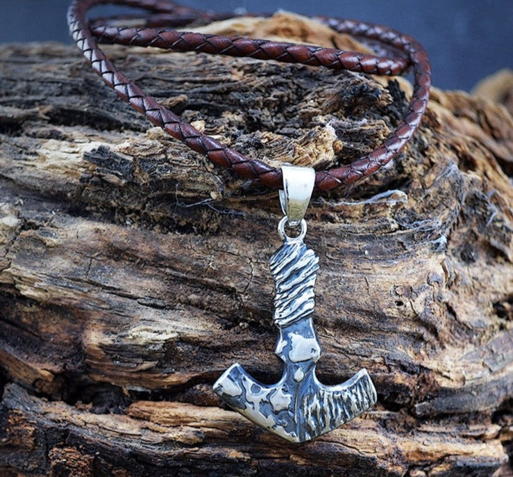 Hammered Texture Viking Amulet Necklace, Mjolnir Silver Pendant