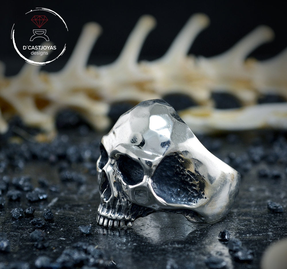 Anillo Calavera Plata 925 maciza, Anillo calavera inspirado en Keith Richards, Anillo motero, Hecho a mano, Memento Mori - D´Cast