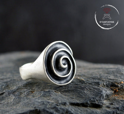 Anillo plata Espiral celta Estilo Boho, Anillo sello redondeado para hombre y mujer, Anillo artesanal - D´Cast