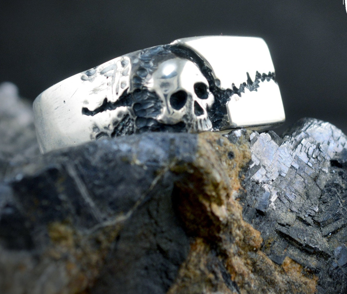 925 silver skull seal ring, Cracked rock texture seal ring, Mens jewelry, Handmade ring