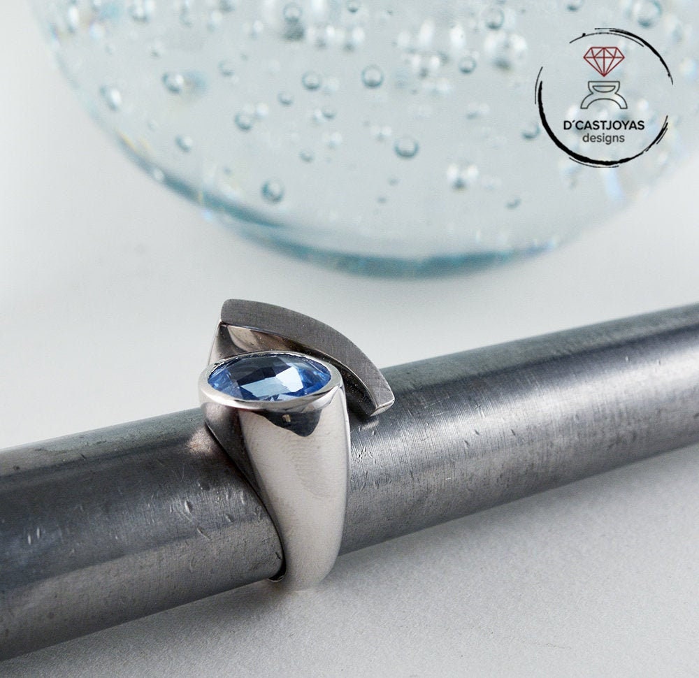 Anillo plata Ojo, Anillo solitario con gran piedra oval, Anillo artesanal, Joyería contemporánea, Anillo plata mujer, Estilo urbano - D´Cast