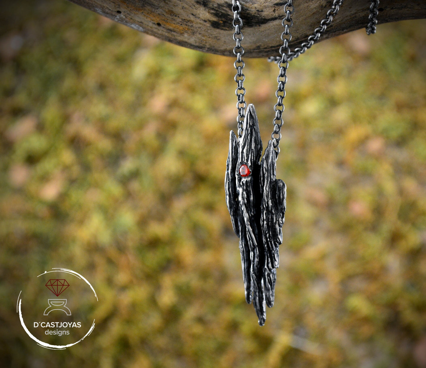 Collar primitivo de plata con texturas de corteza de árbol y piedra engastada, Regalo único para  amantes del bosque, regalo  San Valentín - D´Cast