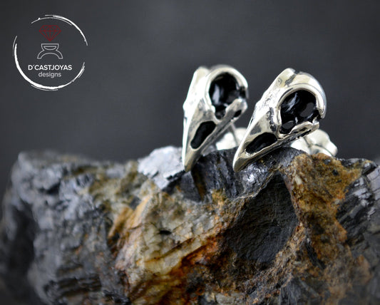Odin's raven earrings in solid sterling silver with oxidized textures, Bird skulls earring, Gift for gothic girlfriend