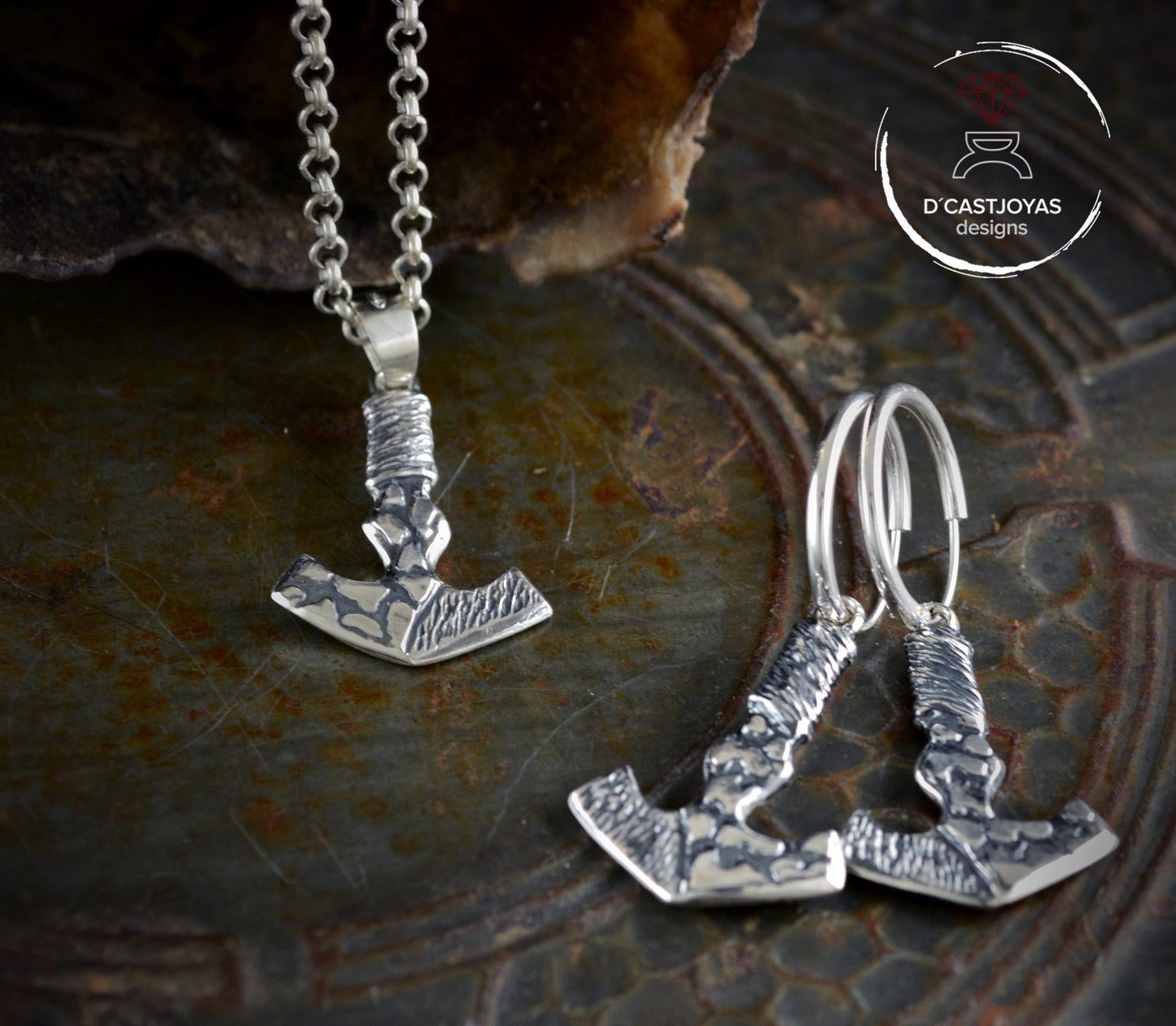 Mjolnir pendant in sterling silver and hammered textures, Viking amulet for men and women