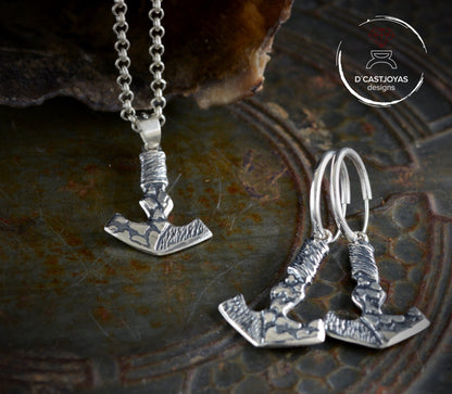 Colgante Mjolnir en plata de ley y texturas martilladas , Amuleto vikingo para hombre y mujer