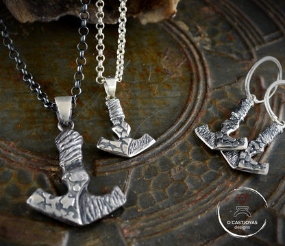 Mjolnir pendant in sterling silver and hammered textures, Viking amulet for men and women