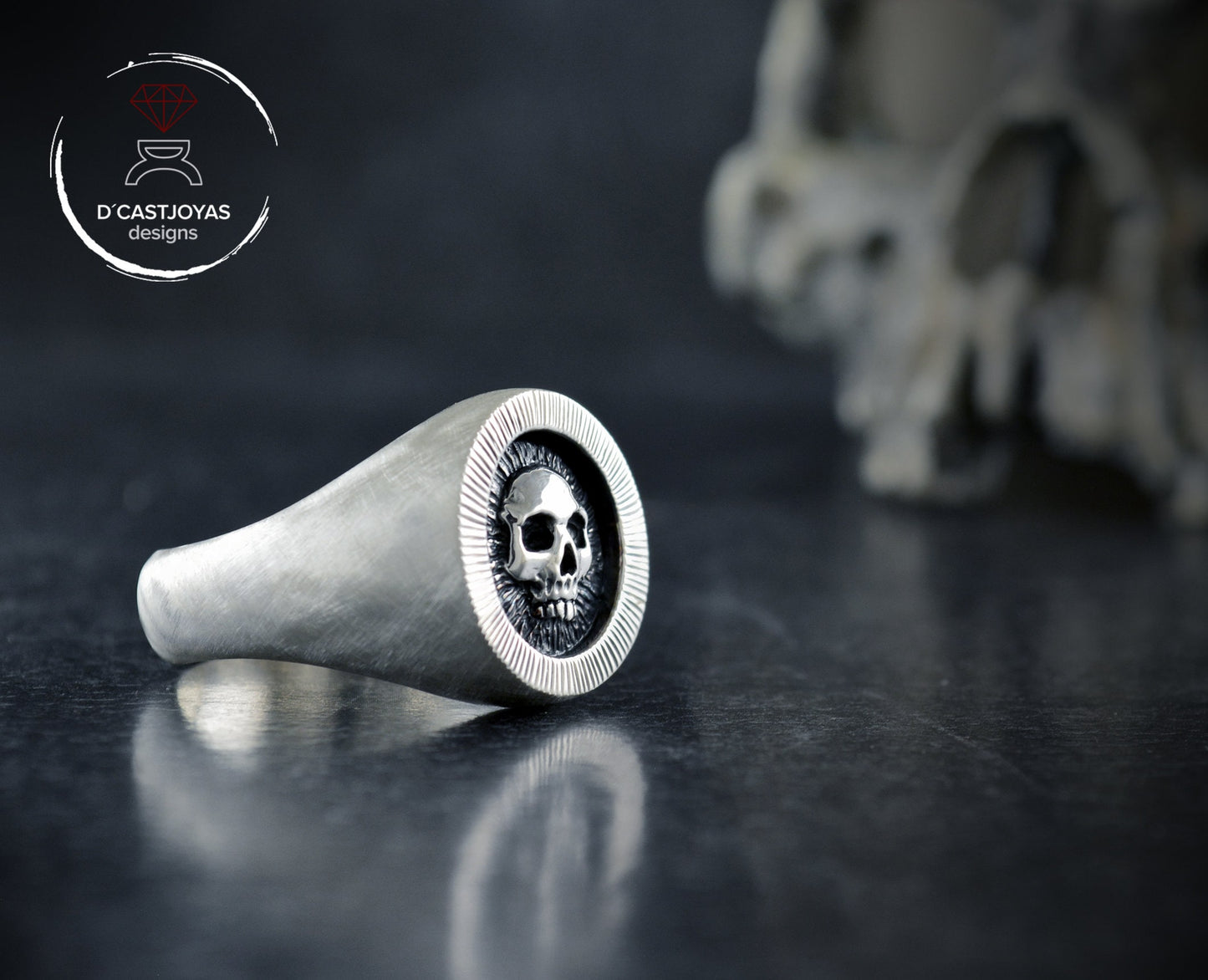 Anillo con sello de plata Calavera, Anillo sello hombre, Memento Mori, Sello de plata maciza, Anillo calavera hombre, Anillo calavera mujer - D´Cast