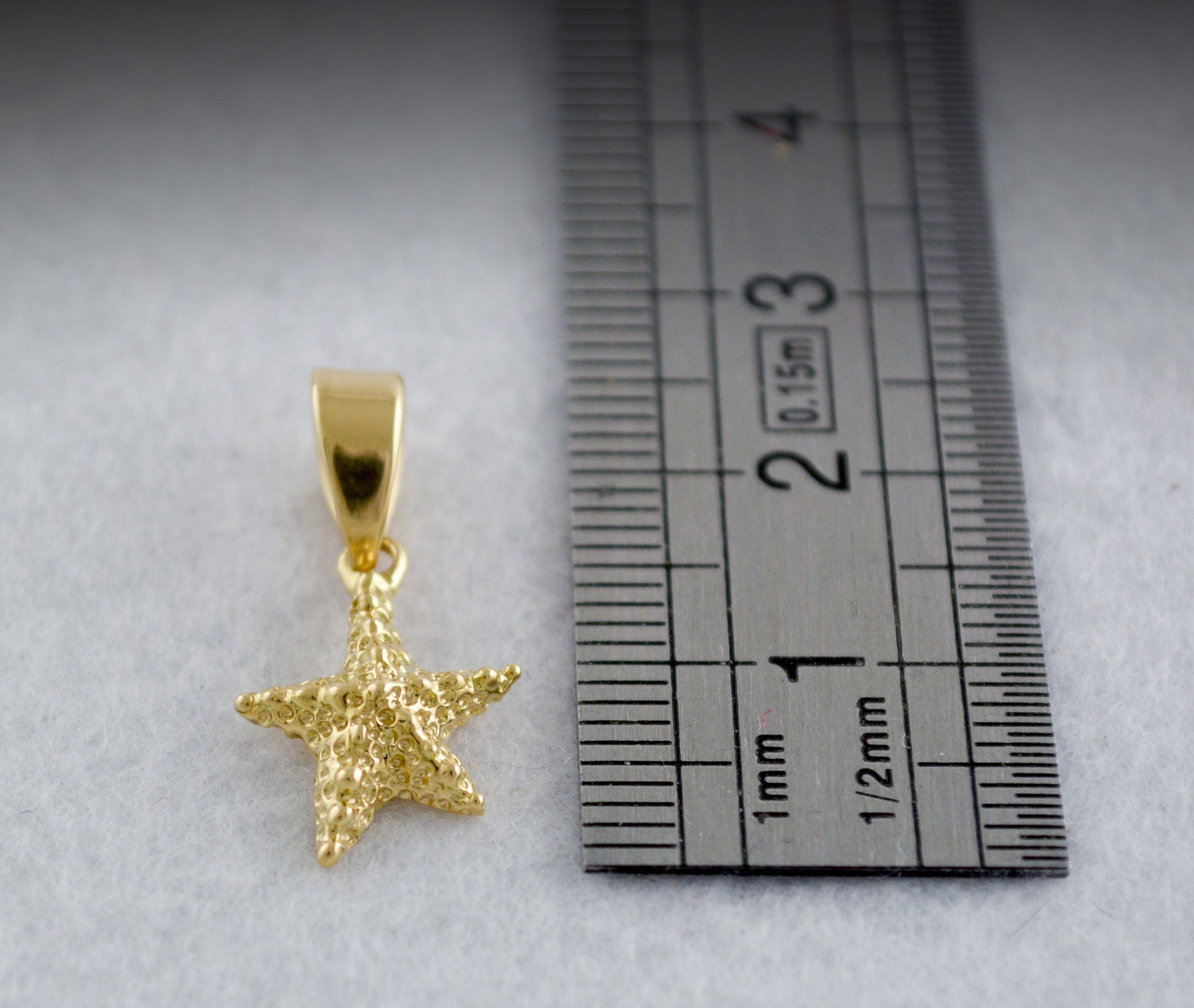 Colgante estrella de mar pequeña de oro de 18k y 14k, Regalo San Valentin - D´Cast