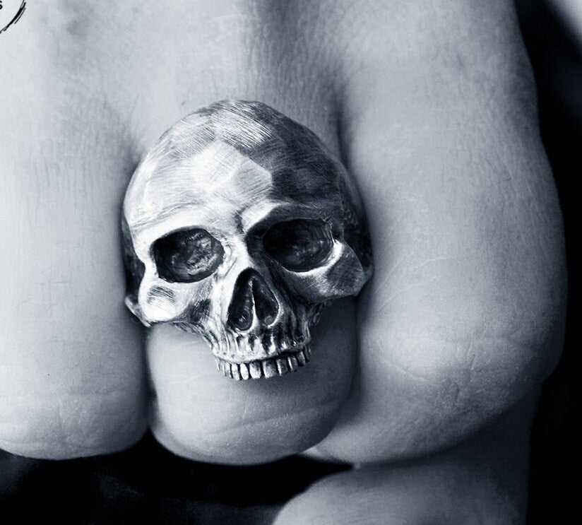 Anillo Calavera Plata 925 maciza, Anillo calavera inspirado en Keith Richards, Anillo motero, Hecho a mano, Memento Mori - D´Cast