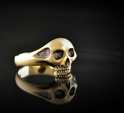 Gold Mumienschädel Ring, Massiver Goldschädel Verlobungsring, Memento mori Ring, Gothic Ehering