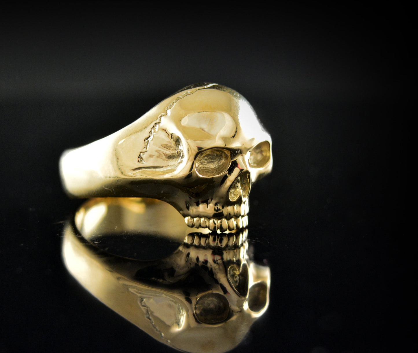 Anillo calavera oro sin mandíbula, Anillo Memento mori