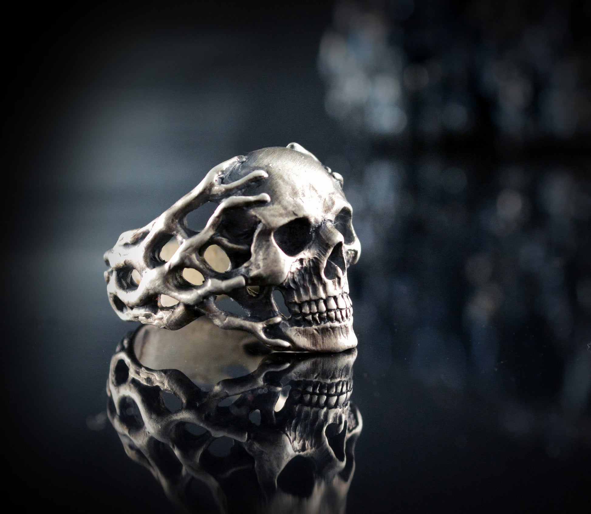 Anillo calavera plata 925 para mujer u hombre, Anillo  calavera con ramas de coral, Anillo artesanal, Anillo de plata para motero - D´Cast