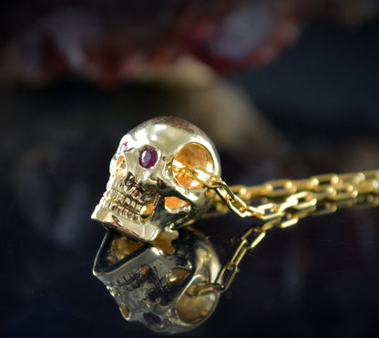 Colgante cráneo humano en oro, Calavera hecha a mano en oro de 14k y 18k - D´Cast