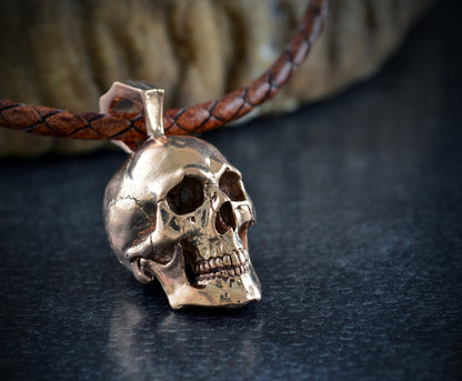 Gran colgante calavera hecho a mano en bronce, Colgante Memento mori - D´Cast