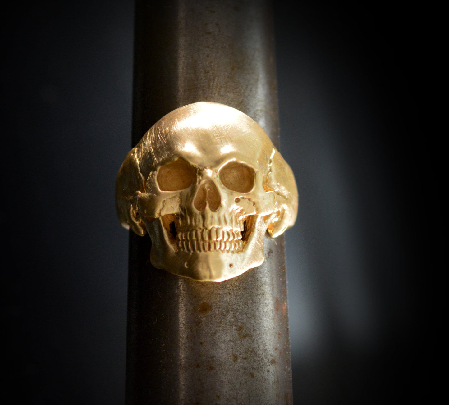 anillo calavera humana de oro,  anillo Calavera hecha amano en oro 10k, 14k o 18k, Anillo memento mori - D´Cast