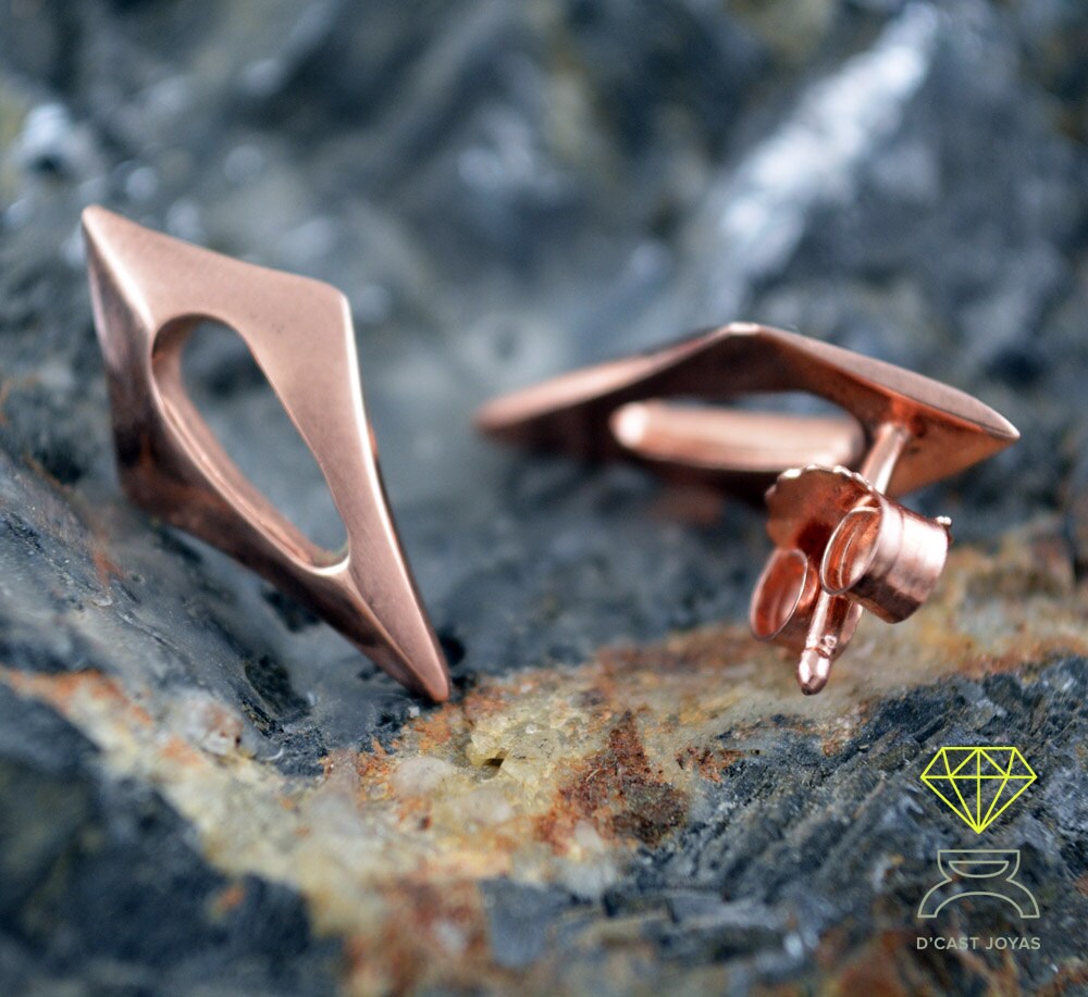 Pendientes  plata dos rombos, Pendientes pequeños plata, Joyería minimalista, rombo oro rosa, Pendiente artesanal - D´Cast